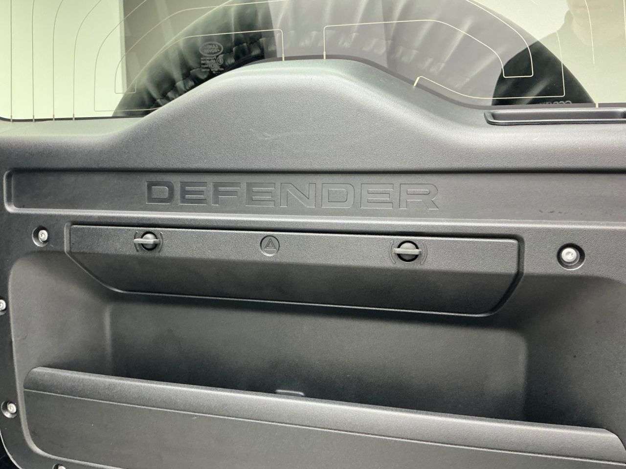 2021 LAND ROVER DEFENDER 110 2021 LAND ROVER DEFENDER 110