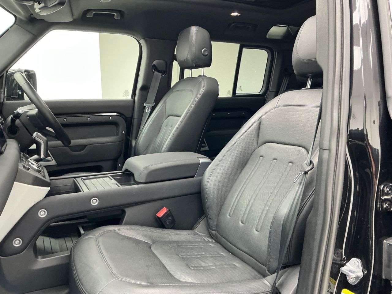 2021 LAND ROVER DEFENDER 110 2021 LAND ROVER DEFENDER 110