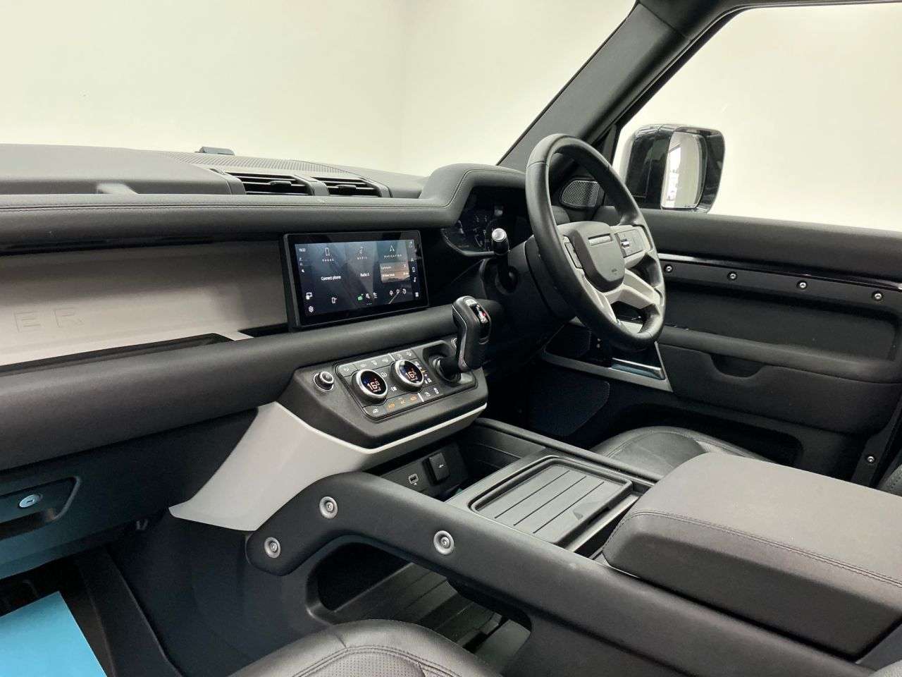 2021 LAND ROVER DEFENDER 110 2021 LAND ROVER DEFENDER 110