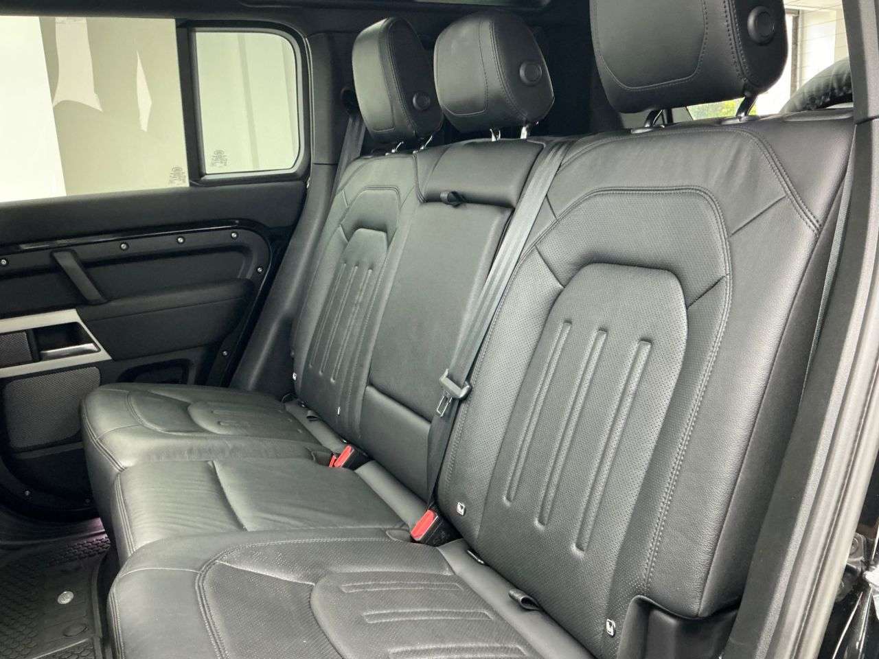 2021 LAND ROVER DEFENDER 110 2021 LAND ROVER DEFENDER 110