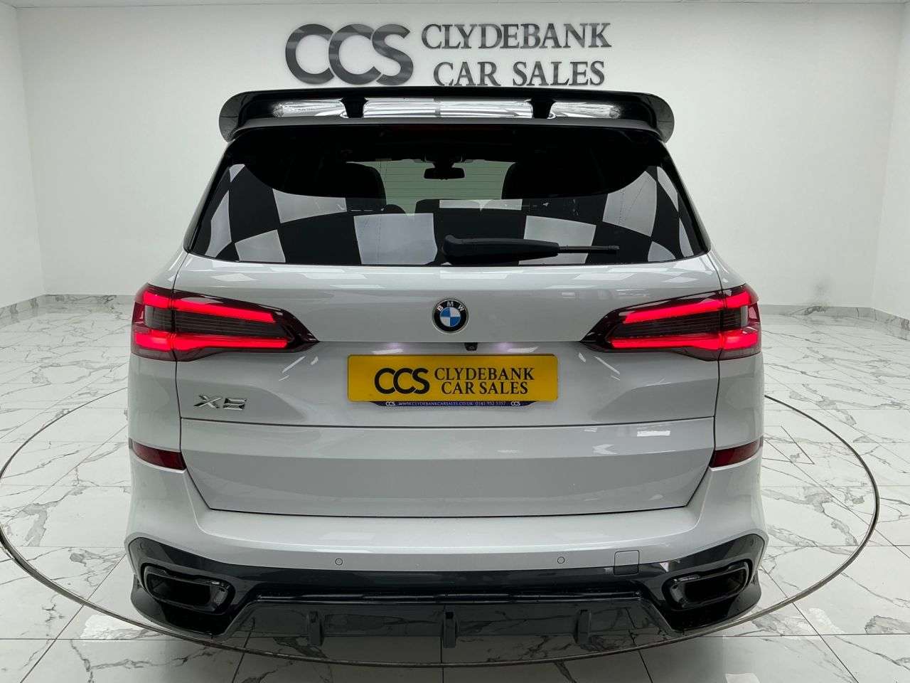 A 2020 BMW X5 3.0 30d MHT M Sport SUV 5dr Diesel Hybrid Auto xDrive Euro 6 (s/s) (286 ps) A 2020 BMW X5 3.0 30d MHT M Sport SUV 5dr Diesel Hybrid Auto xDrive Euro 6 (s/s) (286 ps)