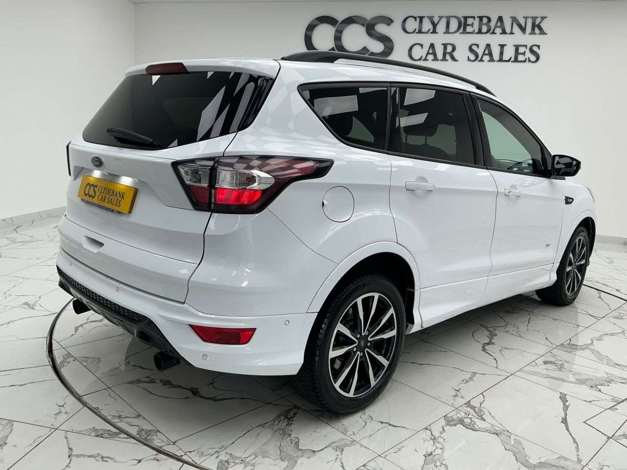 A 2017 FORD KUGA 2.0 TDCi EcoBlue ST-Line SUV 5dr Diesel Manual AWD Euro 6 (s/s) (180 ps) Pa A 2017 FORD KUGA 2.0 TDCi EcoBlue ST-Line SUV 5dr Diesel Manual AWD Euro 6 (s/s) (180 ps) Pa