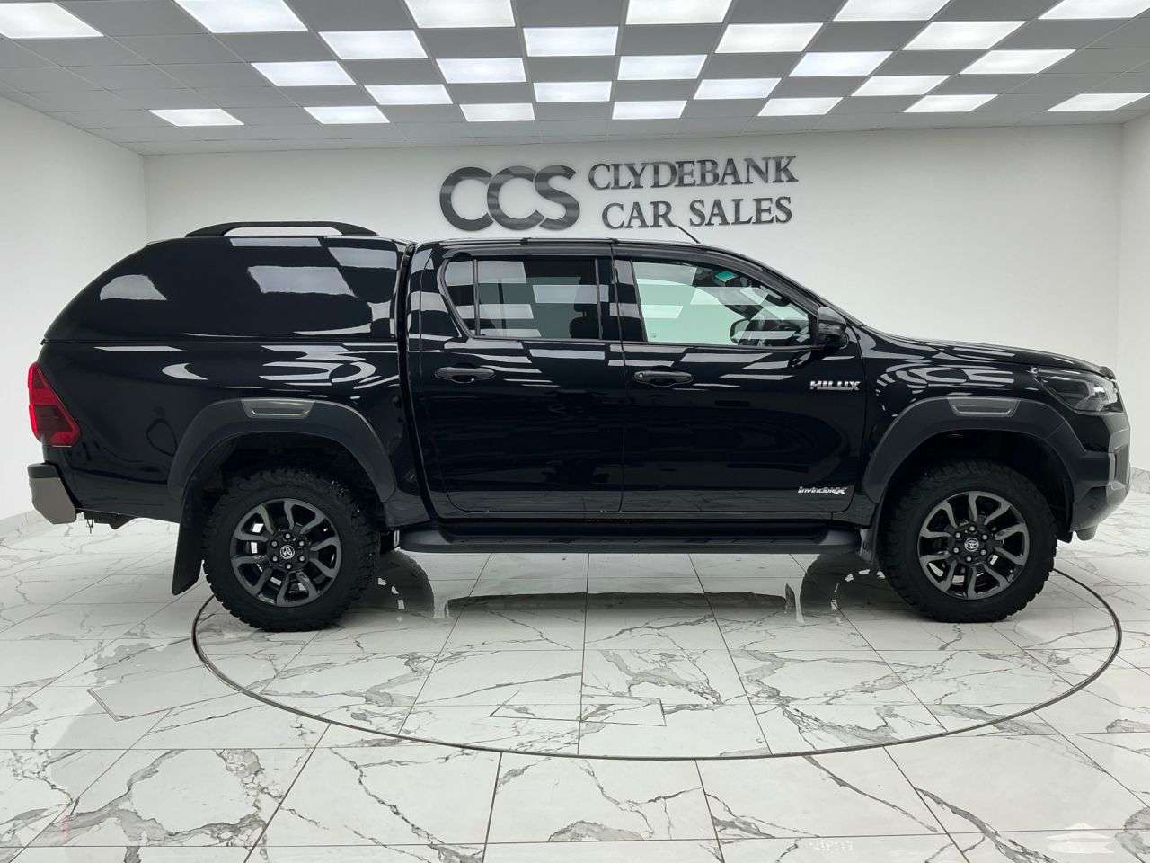 A 2021 TOYOTA HILUX 2.8 D-4D Invincible X Pickup Double Cab 4dr Diesel Auto 4WD Euro 6 (s/s) (2 A 2021 TOYOTA HILUX 2.8 D-4D Invincible X Pickup Double Cab 4dr Diesel Auto 4WD Euro 6 (s/s) (2