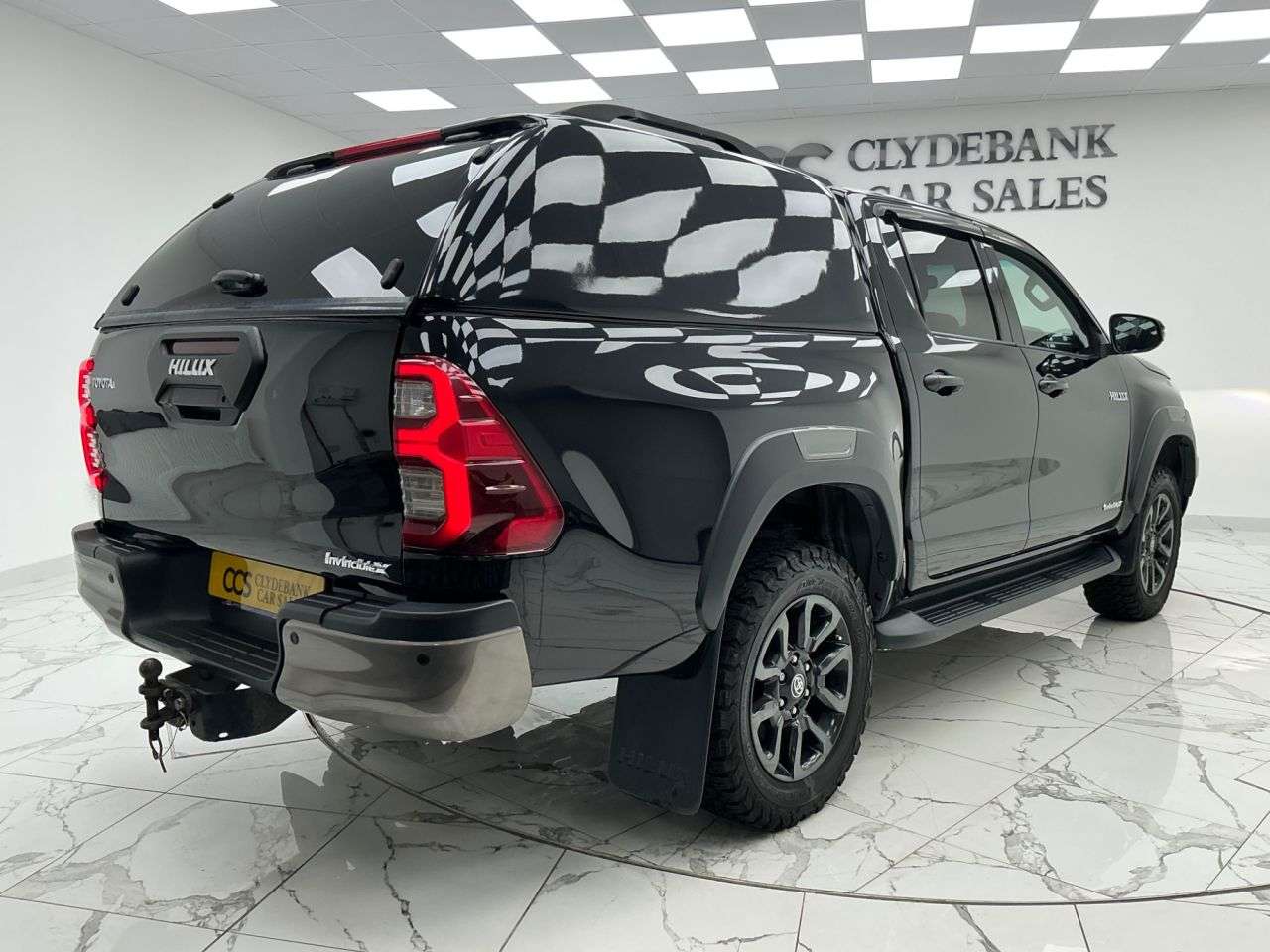 A 2021 TOYOTA HILUX 2.8 D-4D Invincible X Pickup Double Cab 4dr Diesel Auto 4WD Euro 6 (s/s) (2 A 2021 TOYOTA HILUX 2.8 D-4D Invincible X Pickup Double Cab 4dr Diesel Auto 4WD Euro 6 (s/s) (2