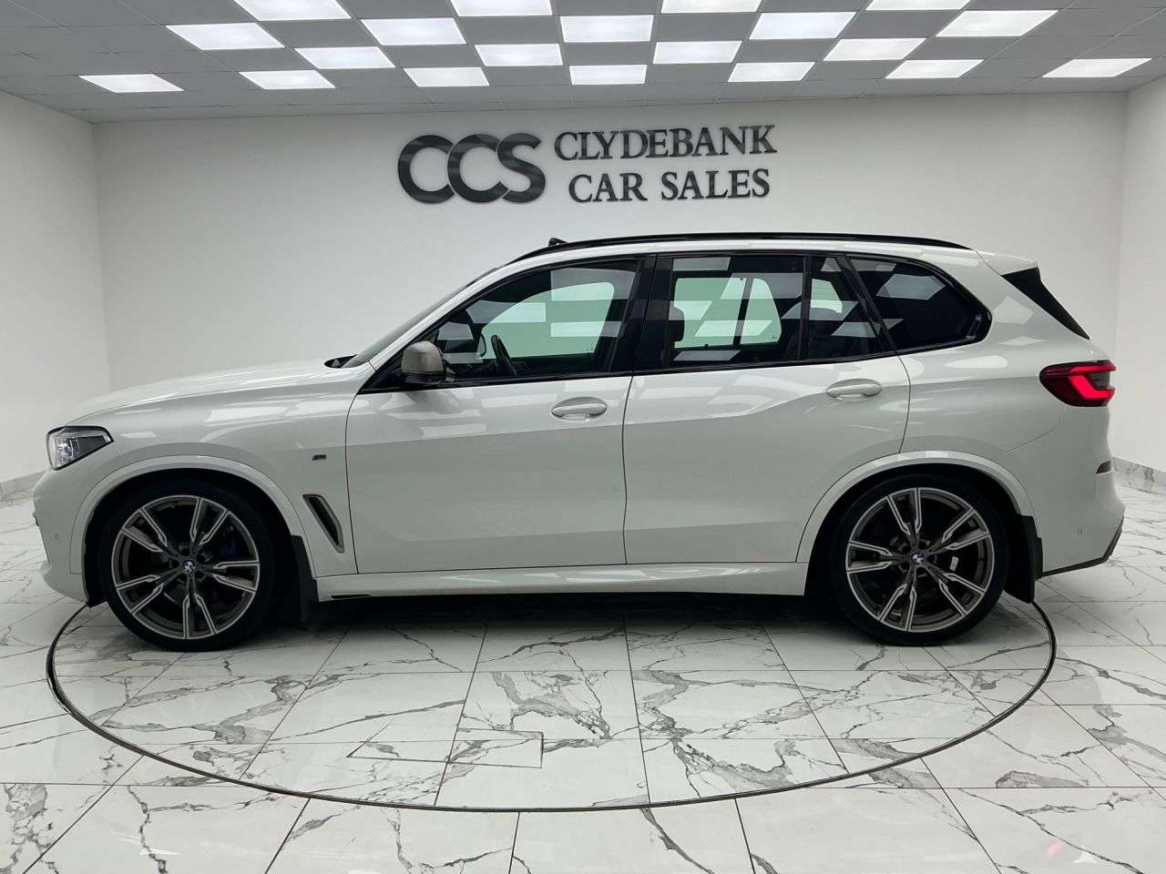 A 2019 BMW X5 3.0 M50d SUV 5dr Diesel Auto xDrive Euro 6 (s/s) (400 ps) Comfort Package A 2019 BMW X5 3.0 M50d SUV 5dr Diesel Auto xDrive Euro 6 (s/s) (400 ps) Comfort Package