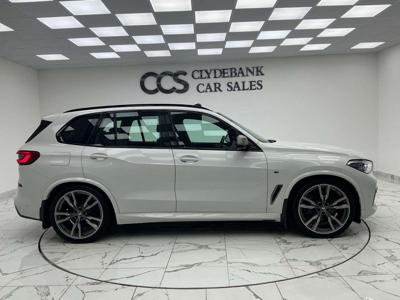 A 2019 BMW X5 3.0 M50d SUV 5dr Diesel Auto xDrive Euro 6 (s/s) (400 ps) Comfort Package A 2019 BMW X5 3.0 M50d SUV 5dr Diesel Auto xDrive Euro 6 (s/s) (400 ps) Comfort Package