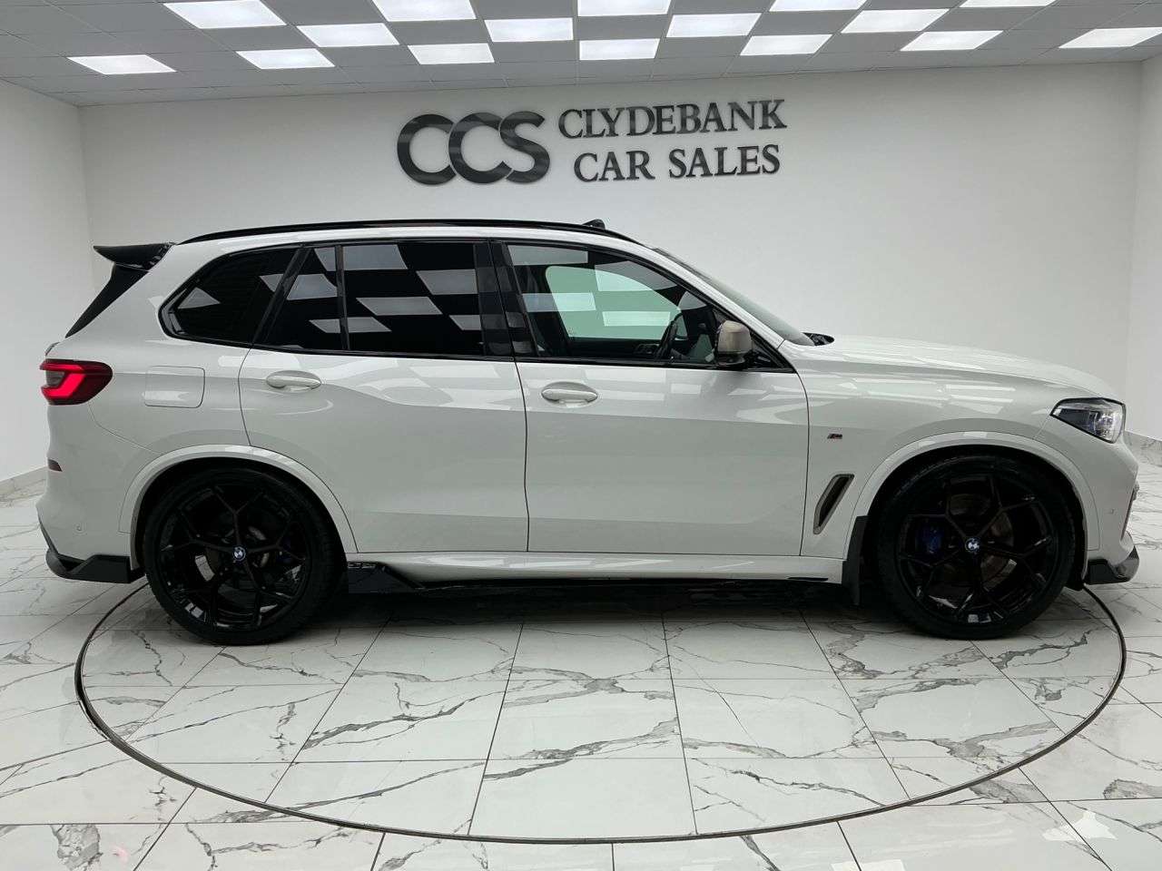 A 2019 BMW X5 3.0 M50d SUV 5dr Diesel Auto xDrive Euro 6 (s/s) (400 ps) Comfort Package A 2019 BMW X5 3.0 M50d SUV 5dr Diesel Auto xDrive Euro 6 (s/s) (400 ps) Comfort Package