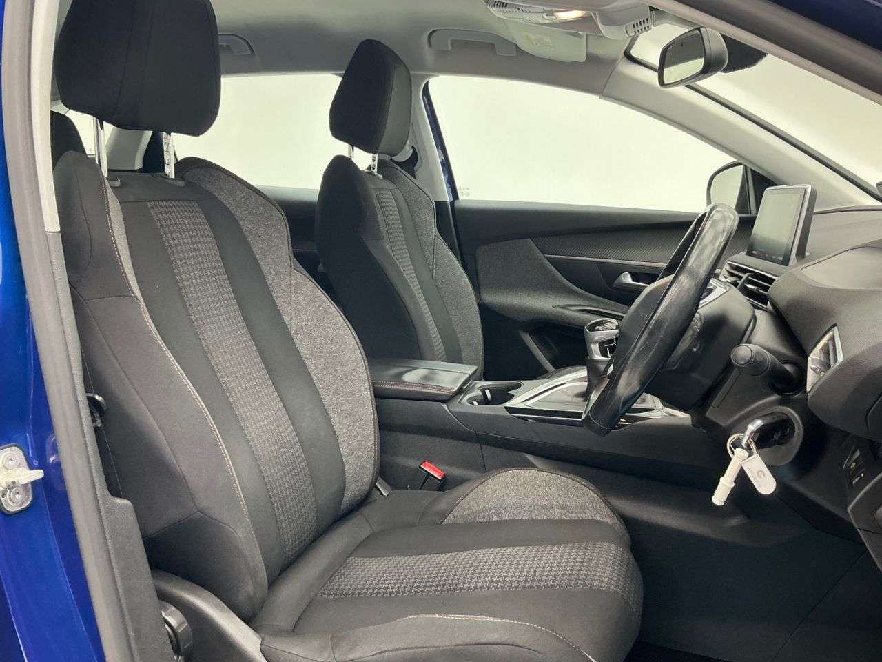 2018 PEUGEOT 3008 2018 PEUGEOT 3008
