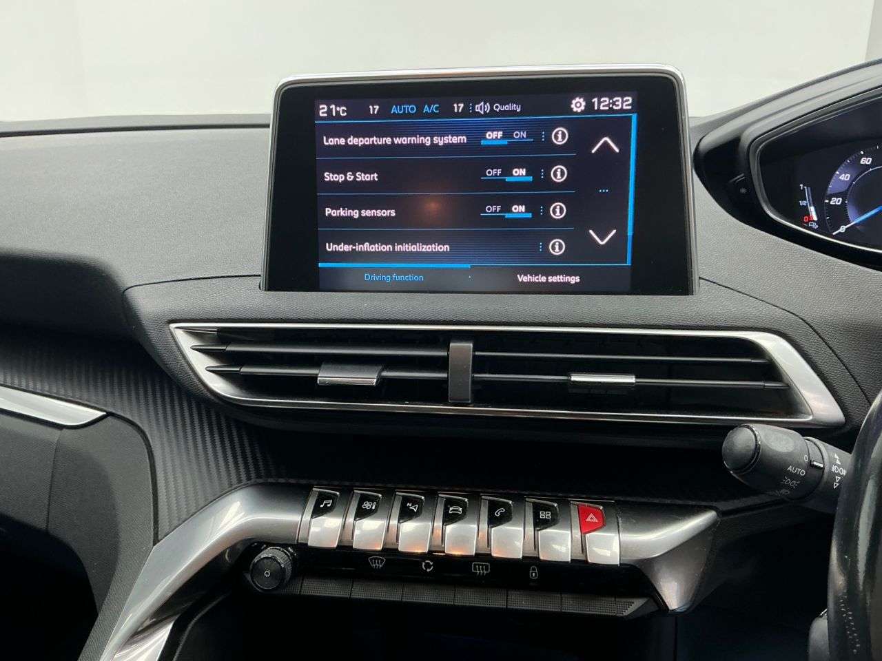 2018 PEUGEOT 3008 2018 PEUGEOT 3008