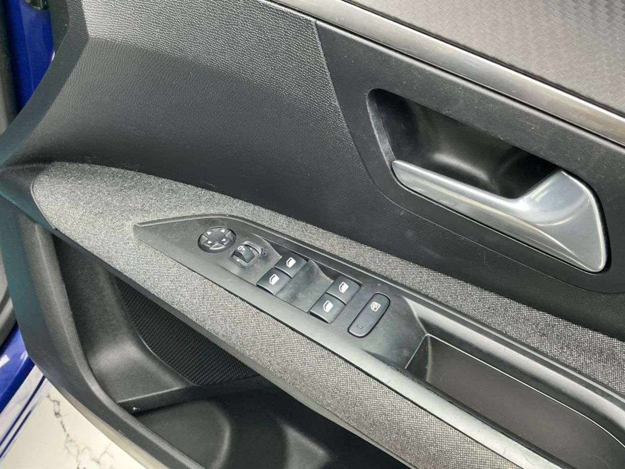 2018 PEUGEOT 3008 2018 PEUGEOT 3008