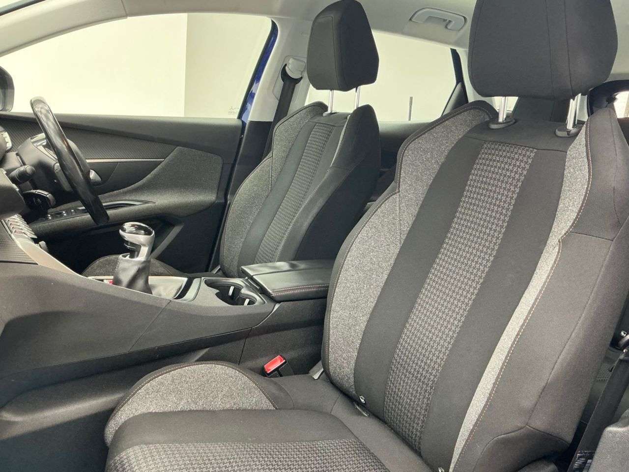 2018 PEUGEOT 3008 2018 PEUGEOT 3008