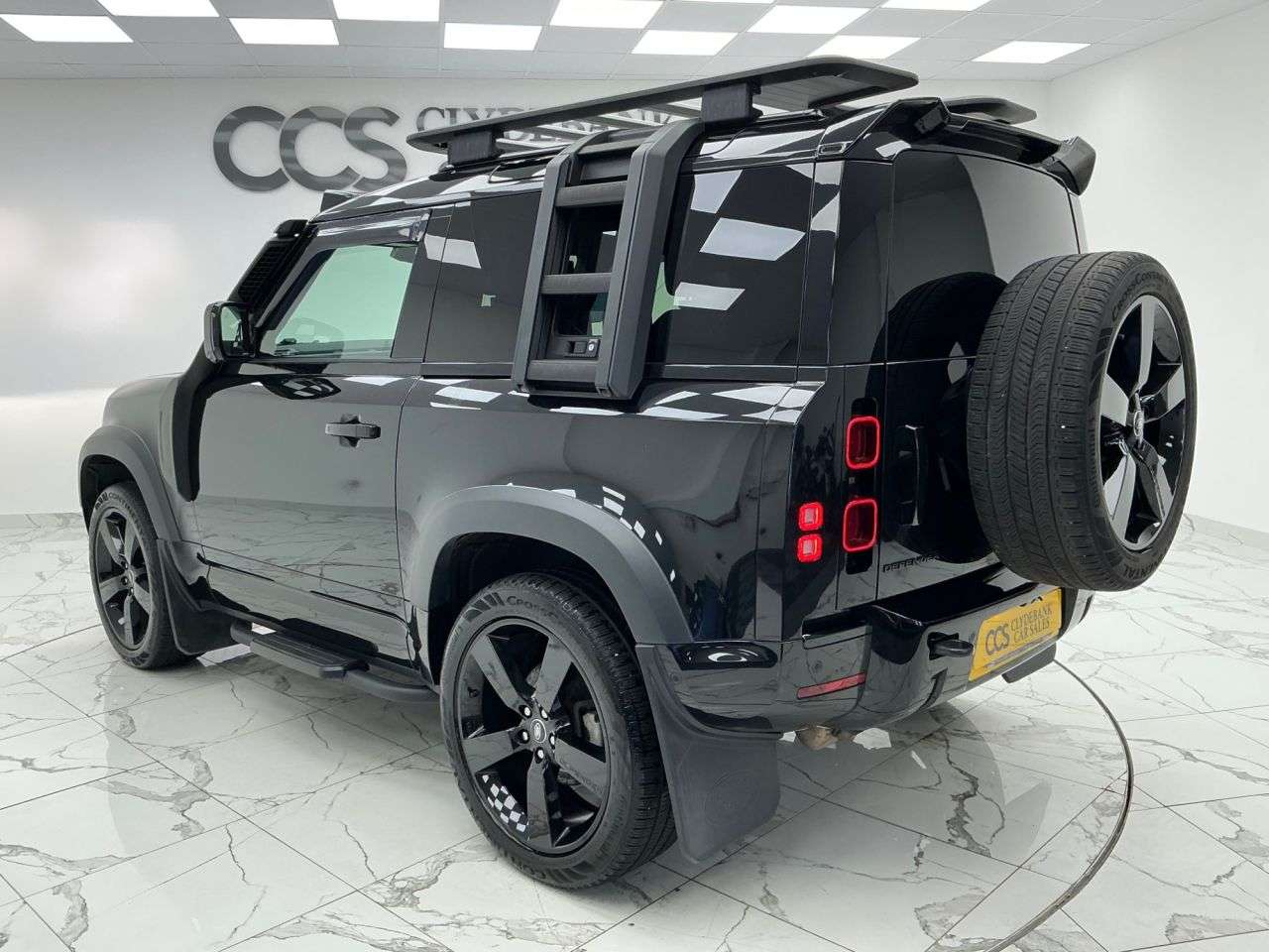 2024 LAND ROVER DEFENDER 90 2024 LAND ROVER DEFENDER 90