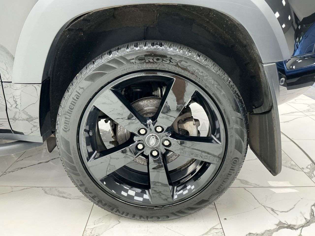 2024 LAND ROVER DEFENDER 90 2024 LAND ROVER DEFENDER 90