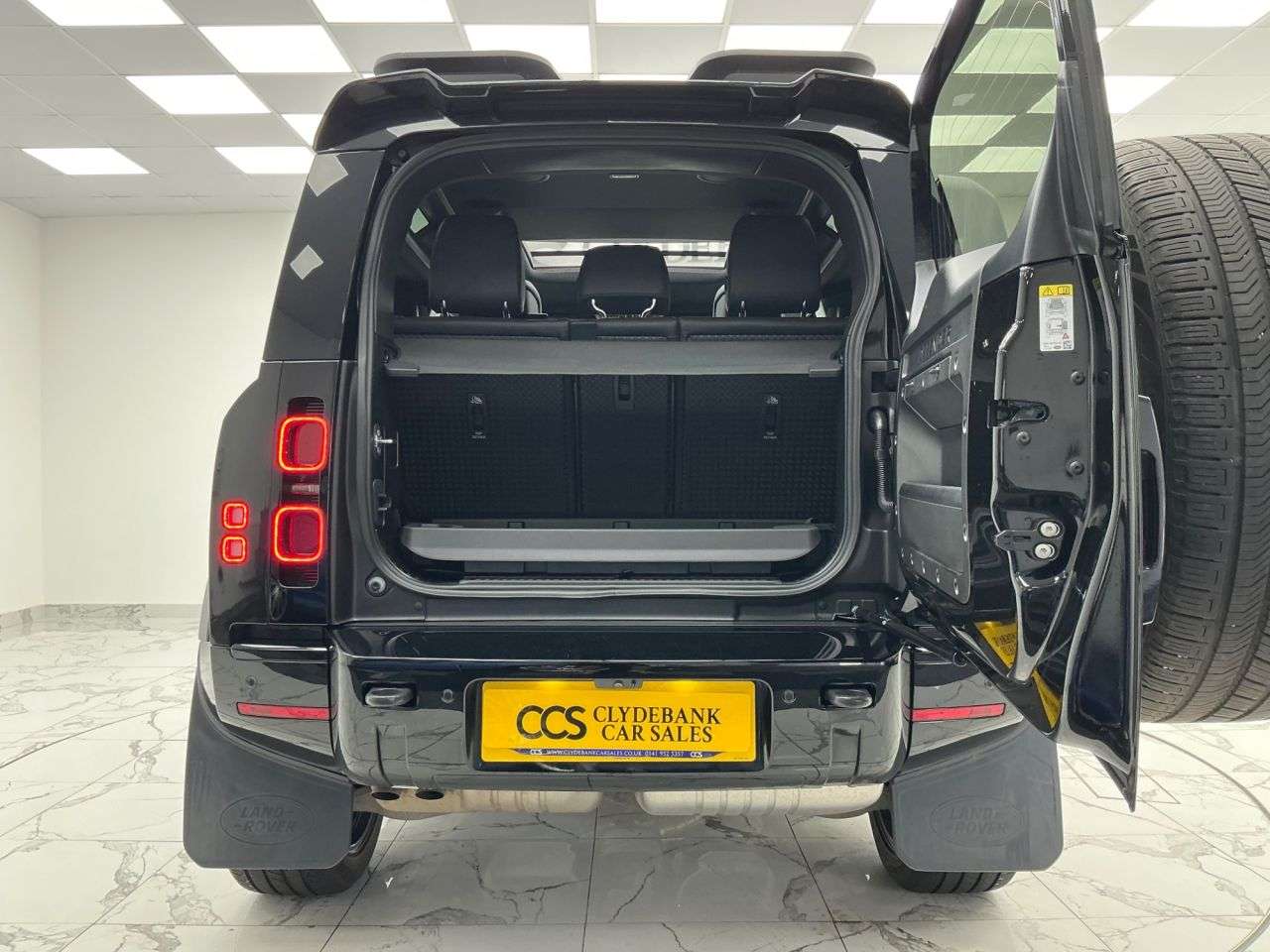 2024 LAND ROVER DEFENDER 90 2024 LAND ROVER DEFENDER 90