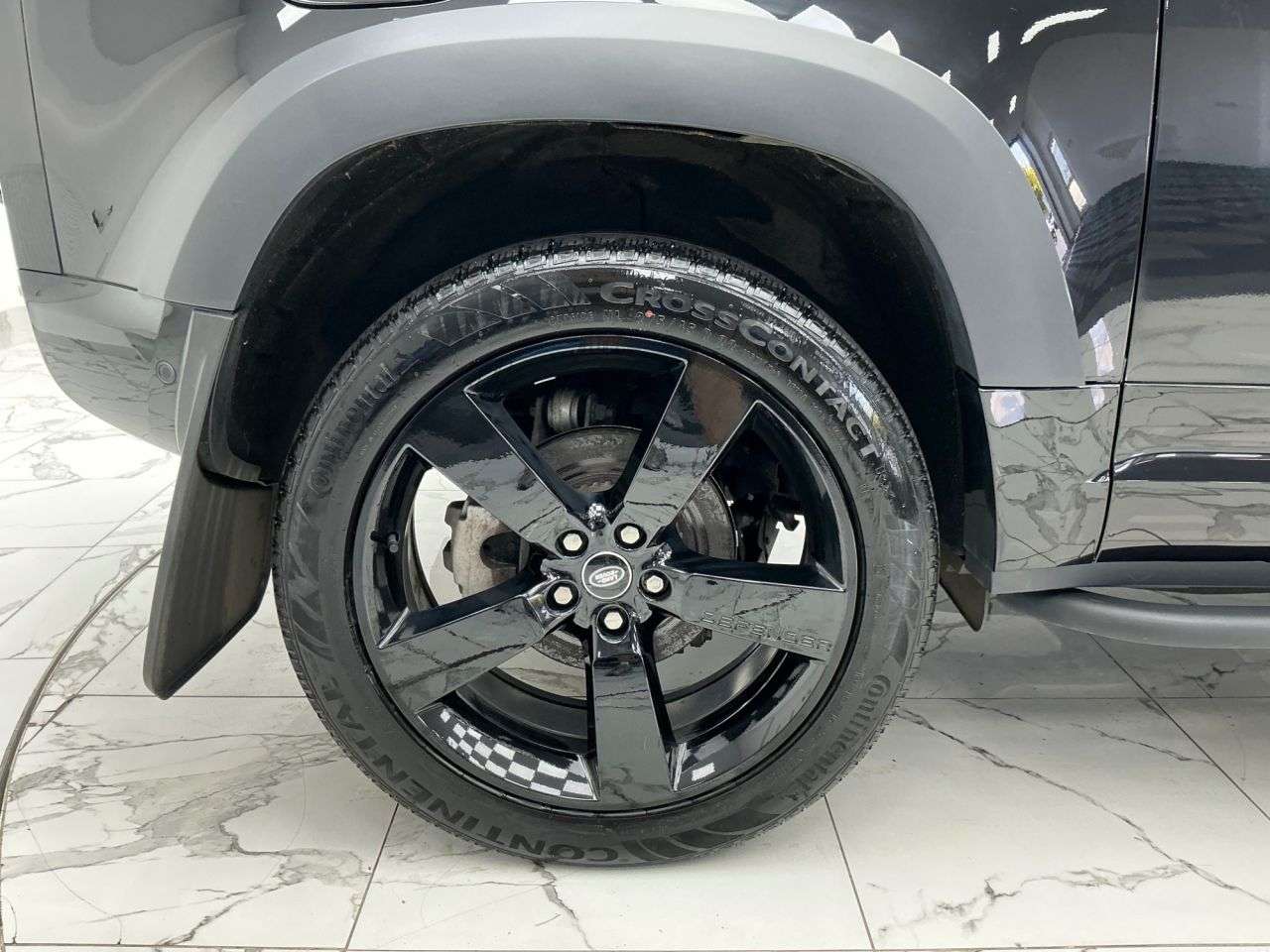 2024 LAND ROVER DEFENDER 90 2024 LAND ROVER DEFENDER 90