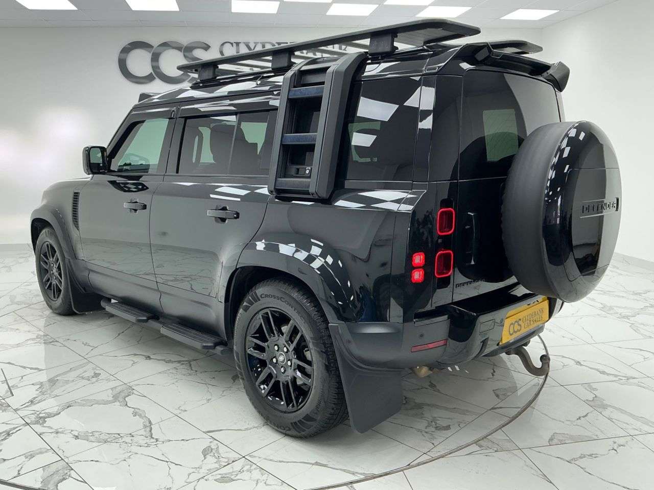 2024 LAND ROVER DEFENDER 110 2024 LAND ROVER DEFENDER 110