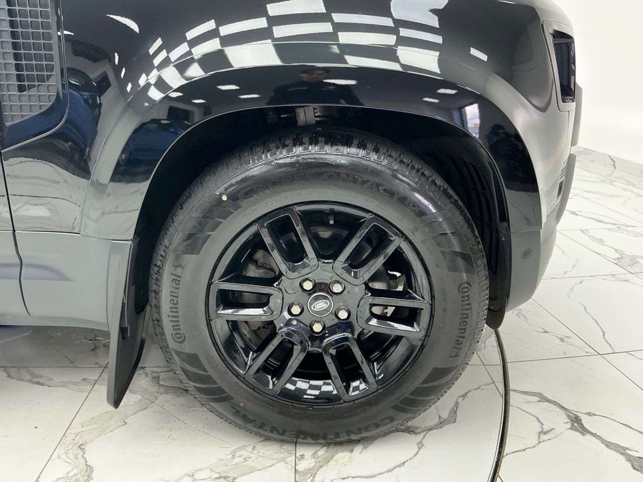 2024 LAND ROVER DEFENDER 110 2024 LAND ROVER DEFENDER 110