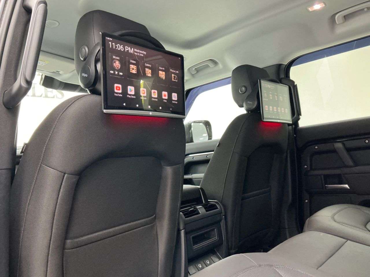 2024 LAND ROVER DEFENDER 110 2024 LAND ROVER DEFENDER 110