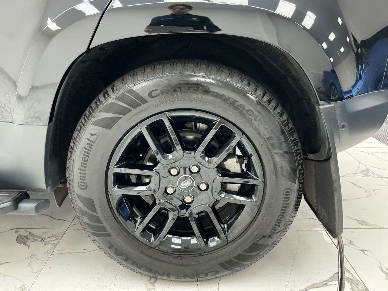 2024 LAND ROVER DEFENDER 110 2024 LAND ROVER DEFENDER 110
