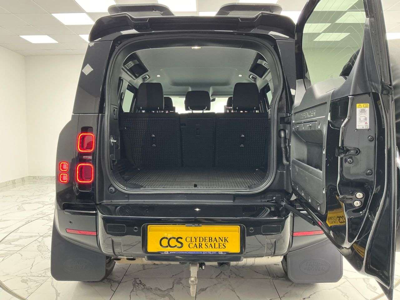 2024 LAND ROVER DEFENDER 110 2024 LAND ROVER DEFENDER 110