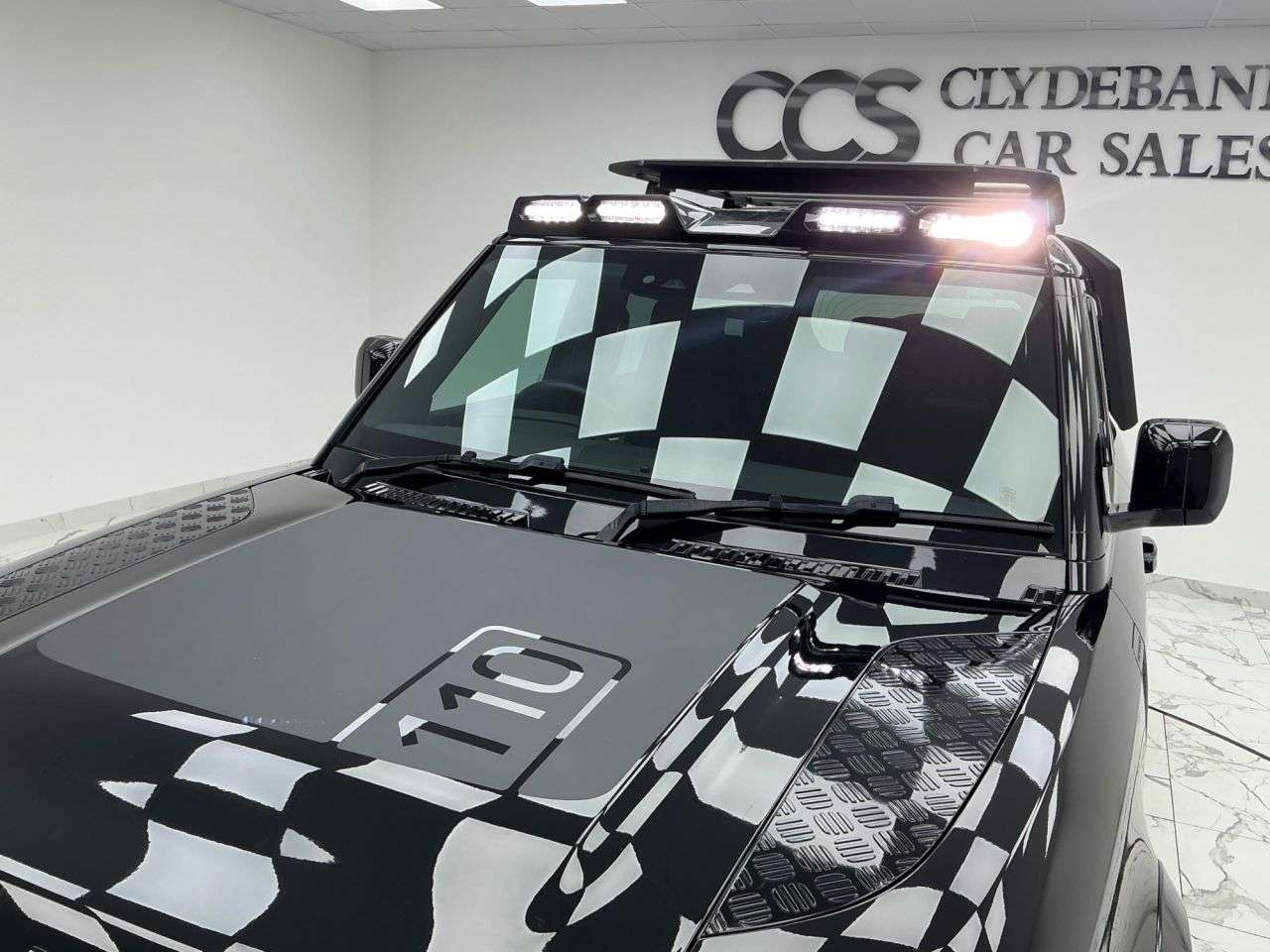 2024 LAND ROVER DEFENDER 110 2024 LAND ROVER DEFENDER 110