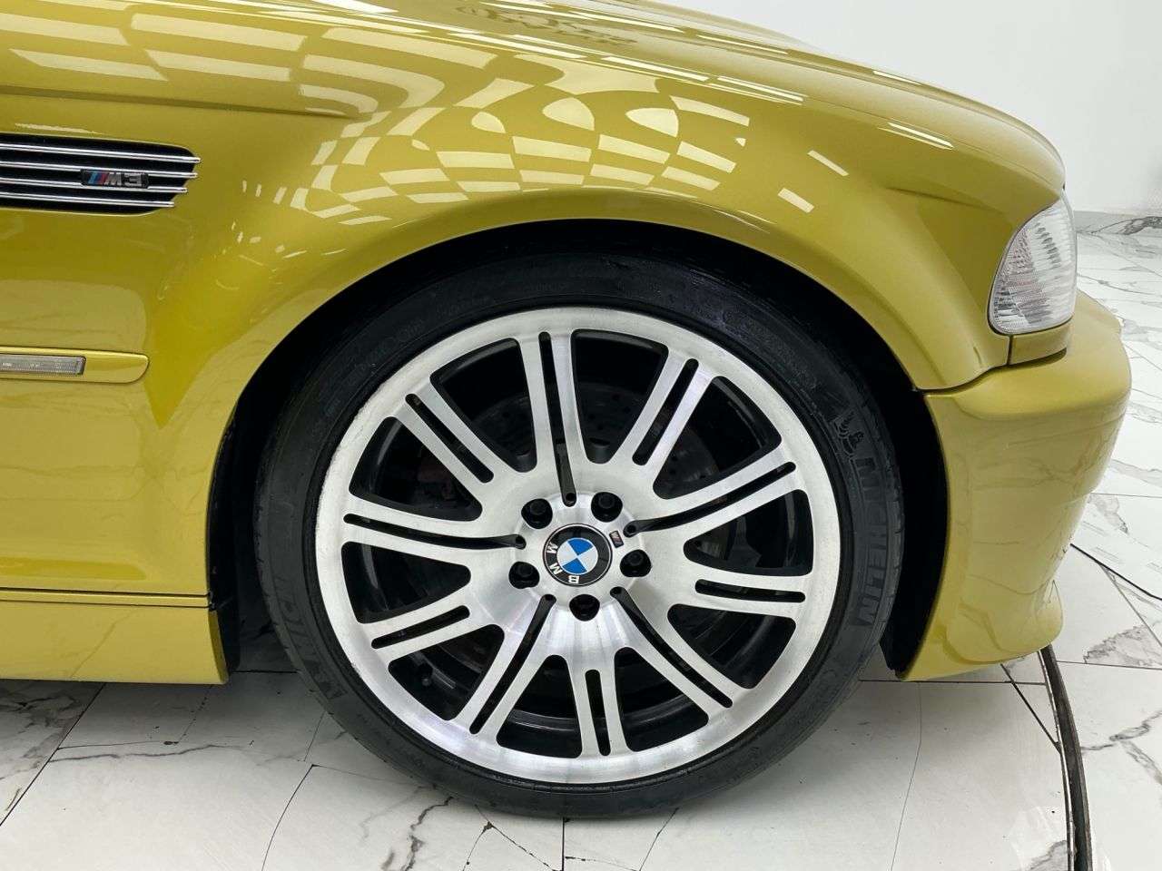 2004 BMW M3 2004 BMW M3