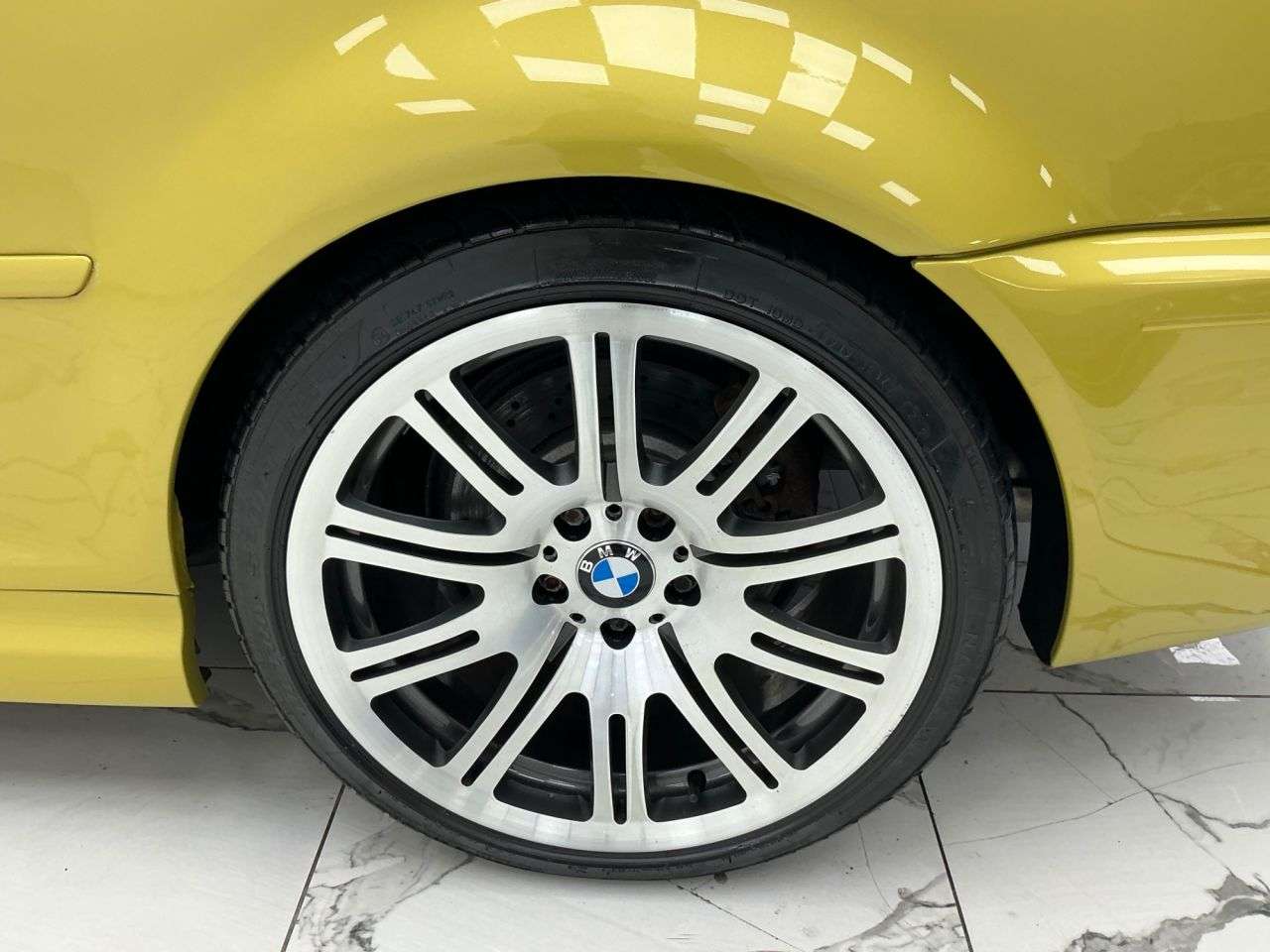 2004 BMW M3 2004 BMW M3