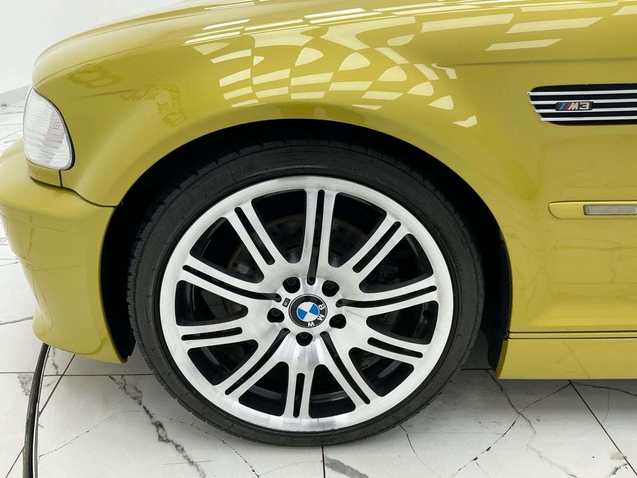 2004 BMW M3 2004 BMW M3