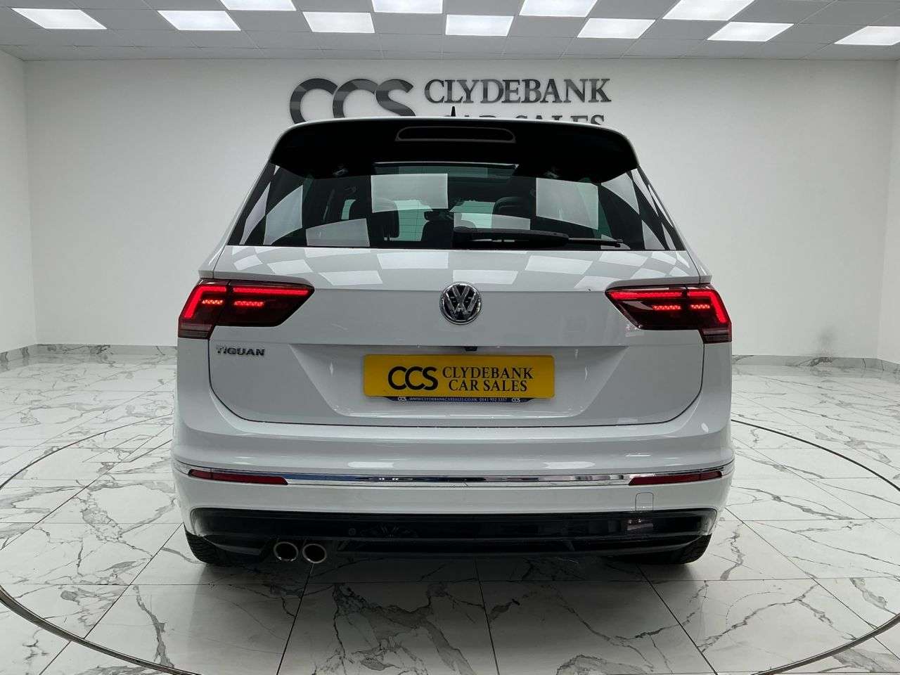 A 2020 VOLKSWAGEN TIGUAN 1.5 TSI EVO R-Line Tech SUV 5dr Petrol DSG Euro 6 (s/s) (150 ps) Panoramic A 2020 VOLKSWAGEN TIGUAN 1.5 TSI EVO R-Line Tech SUV 5dr Petrol DSG Euro 6 (s/s) (150 ps) Panoramic