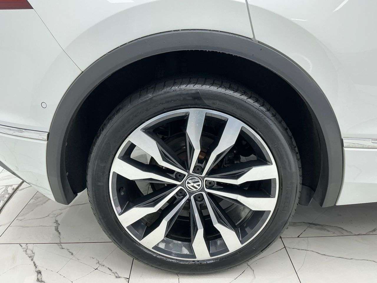 2020 VOLKSWAGEN TIGUAN 2020 VOLKSWAGEN TIGUAN