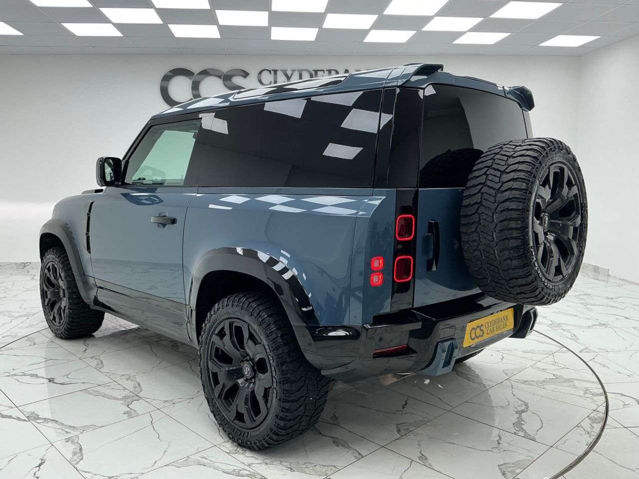 A 2021 LAND ROVER DEFENDER 90 3.0 D200 MHEV Hard Top SUV 3dr Diesel Auto 4WD SWB Euro 6 (s/s) (200 ps) 20 A 2021 LAND ROVER DEFENDER 90 3.0 D200 MHEV Hard Top SUV 3dr Diesel Auto 4WD SWB Euro 6 (s/s) (200 ps) 20