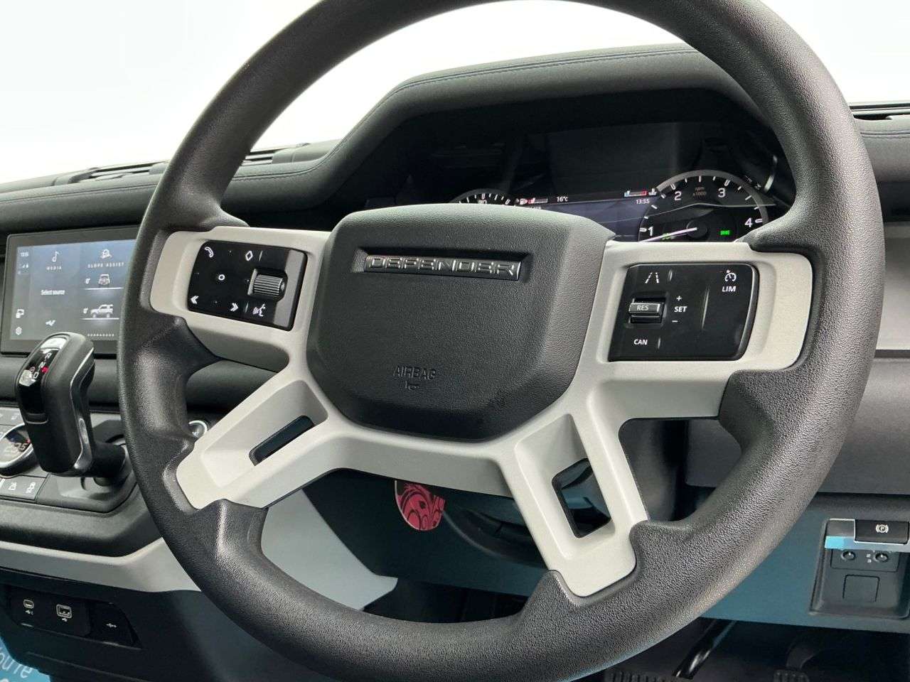 2021 LAND ROVER DEFENDER 90 2021 LAND ROVER DEFENDER 90
