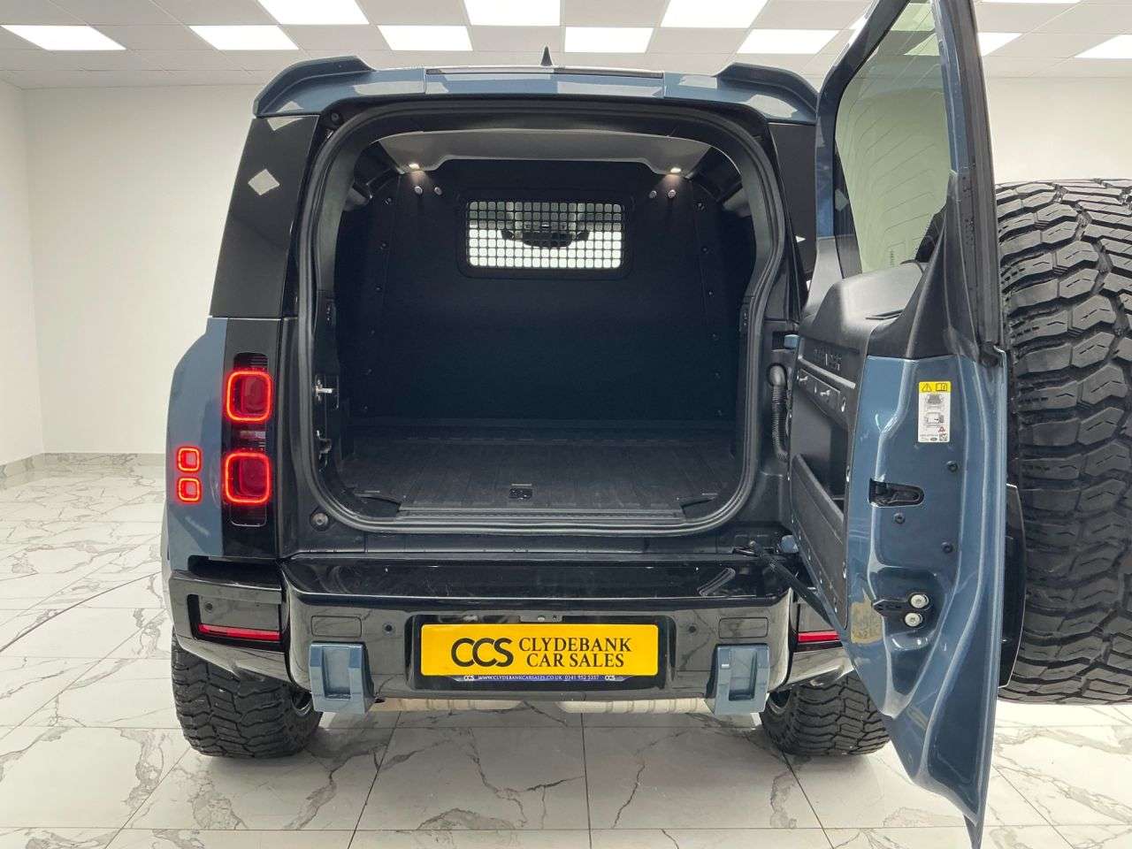 2021 LAND ROVER DEFENDER 90 2021 LAND ROVER DEFENDER 90