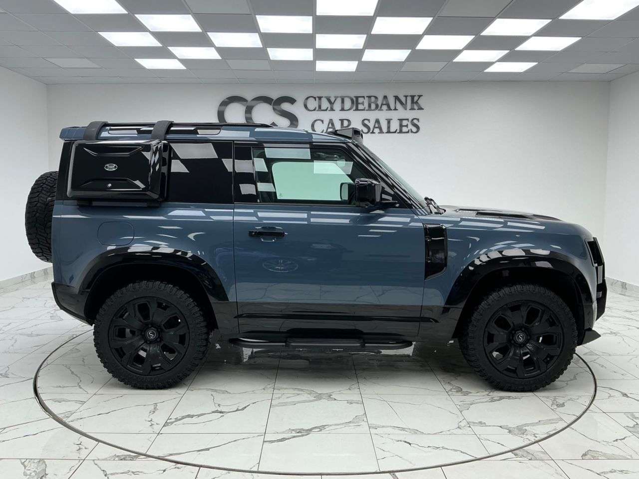 A 2021 LAND ROVER DEFENDER 90 3.0 D200 MHEV Hard Top SUV 3dr Diesel Auto 4WD SWB Euro 6 (s/s) (200 ps) 20 A 2021 LAND ROVER DEFENDER 90 3.0 D200 MHEV Hard Top SUV 3dr Diesel Auto 4WD SWB Euro 6 (s/s) (200 ps) 20