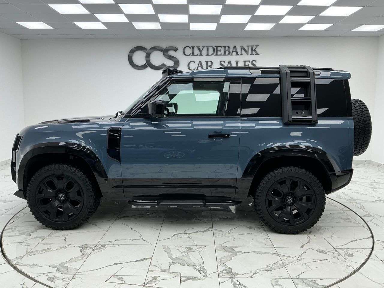 2021 LAND ROVER DEFENDER 90 2021 LAND ROVER DEFENDER 90