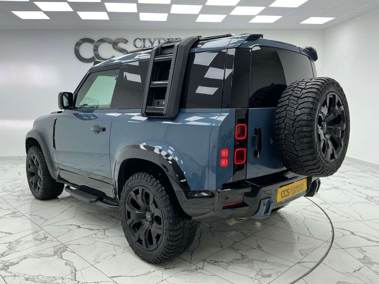 2021 LAND ROVER DEFENDER 90 2021 LAND ROVER DEFENDER 90