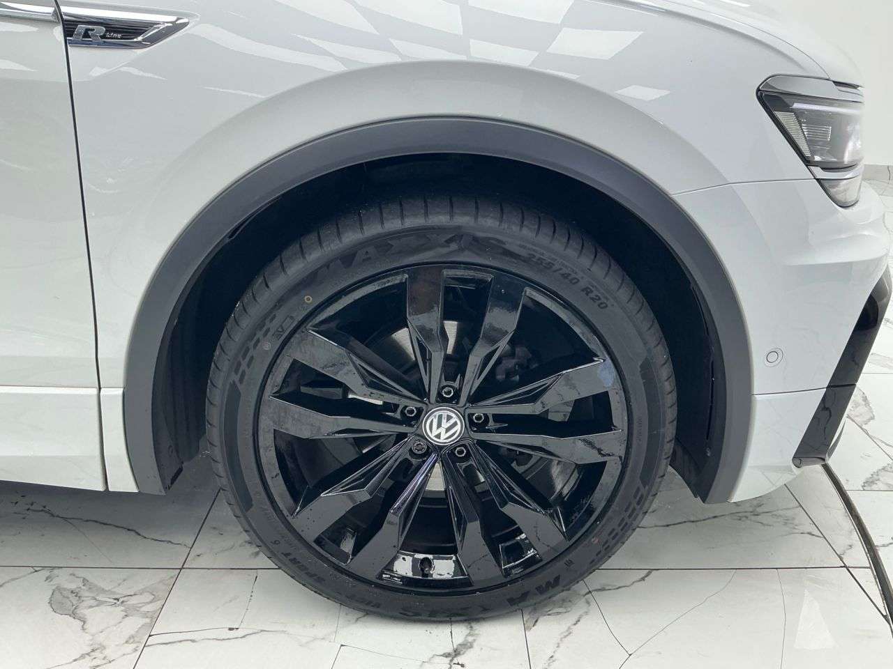 2020 VOLKSWAGEN TIGUAN 2020 VOLKSWAGEN TIGUAN