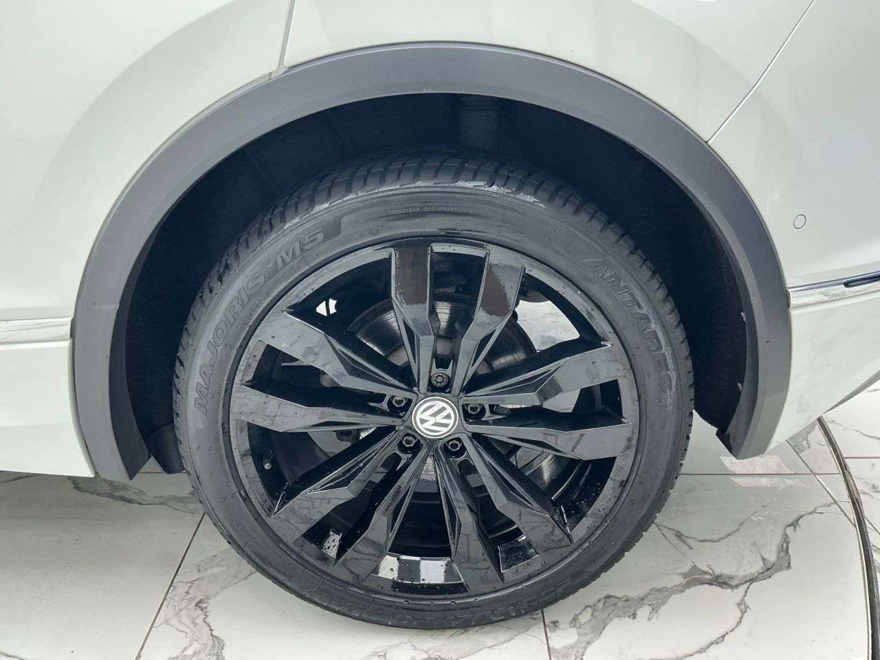 2020 VOLKSWAGEN TIGUAN 2020 VOLKSWAGEN TIGUAN