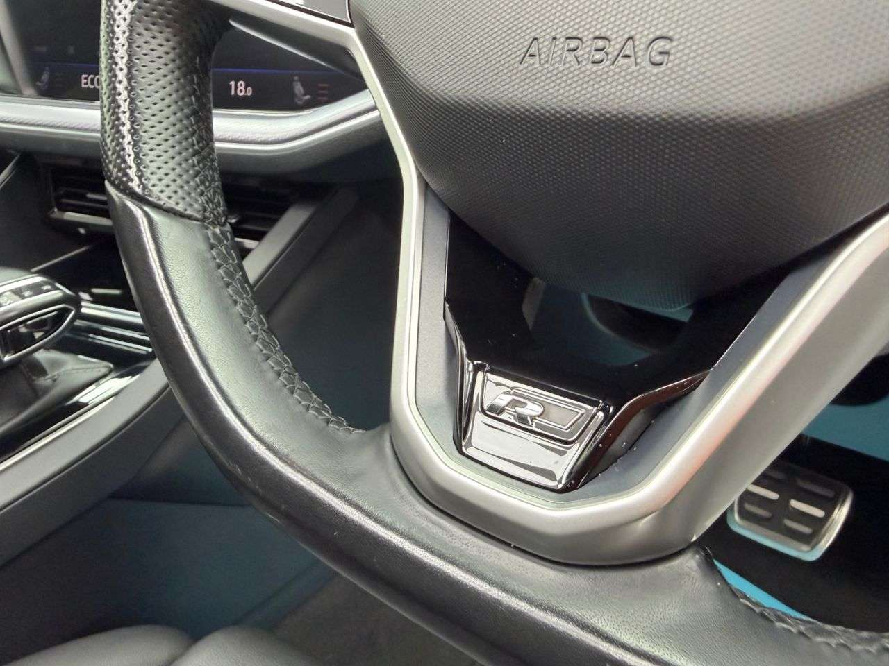 2021 VOLKSWAGEN TOUAREG 2021 VOLKSWAGEN TOUAREG