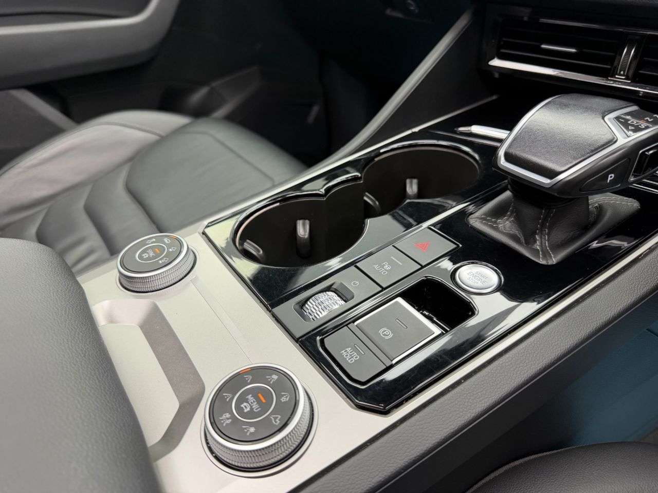 2021 VOLKSWAGEN TOUAREG 2021 VOLKSWAGEN TOUAREG