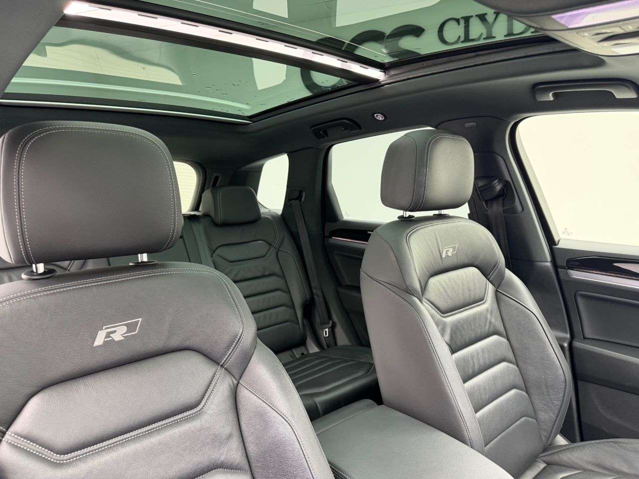 2021 VOLKSWAGEN TOUAREG 2021 VOLKSWAGEN TOUAREG