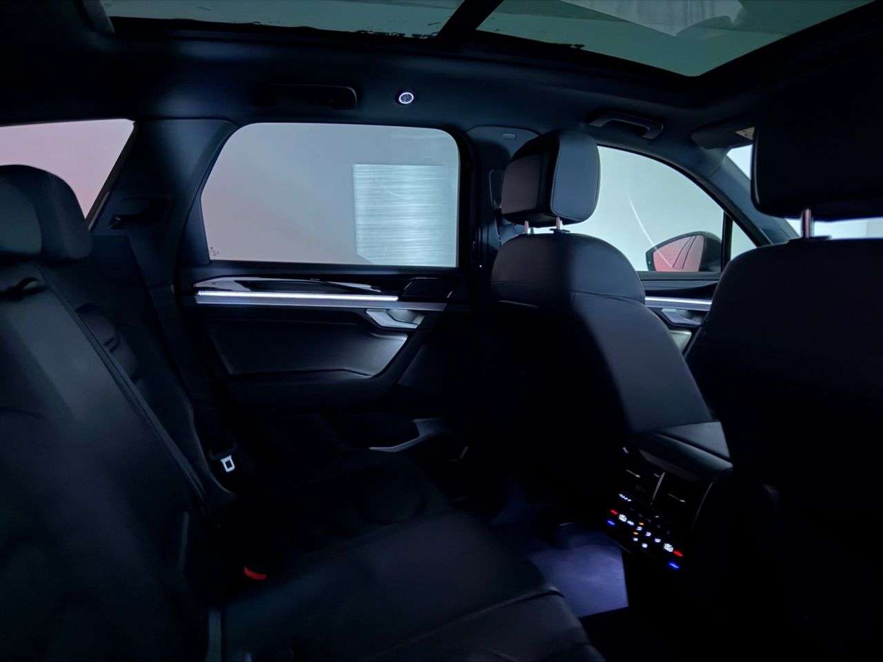 2021 VOLKSWAGEN TOUAREG 2021 VOLKSWAGEN TOUAREG