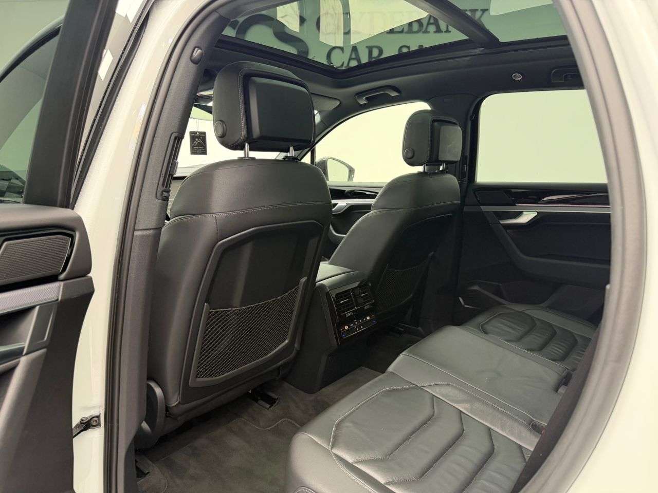 2021 VOLKSWAGEN TOUAREG 2021 VOLKSWAGEN TOUAREG