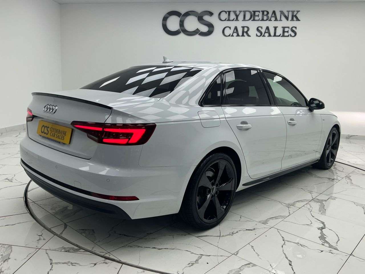 A 2017 AUDI A4 1.4 TFSI Black Edition Saloon 4dr Petrol S Tronic Euro 6 (s/s) (150 ps) 19" A 2017 AUDI A4 1.4 TFSI Black Edition Saloon 4dr Petrol S Tronic Euro 6 (s/s) (150 ps) 19"