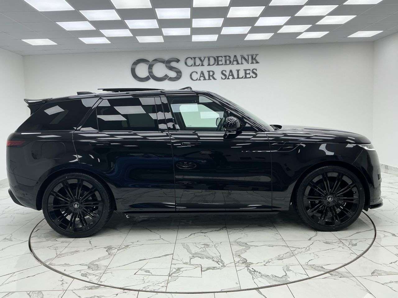 A 2023 LAND ROVER RANGE ROVER SPORT 3.0 D300 MHEV Dynamic SE SUV 5dr Diesel Auto 4WD Euro 6 (s/s) (300 ps) Depl A 2023 LAND ROVER RANGE ROVER SPORT 3.0 D300 MHEV Dynamic SE SUV 5dr Diesel Auto 4WD Euro 6 (s/s) (300 ps) Depl