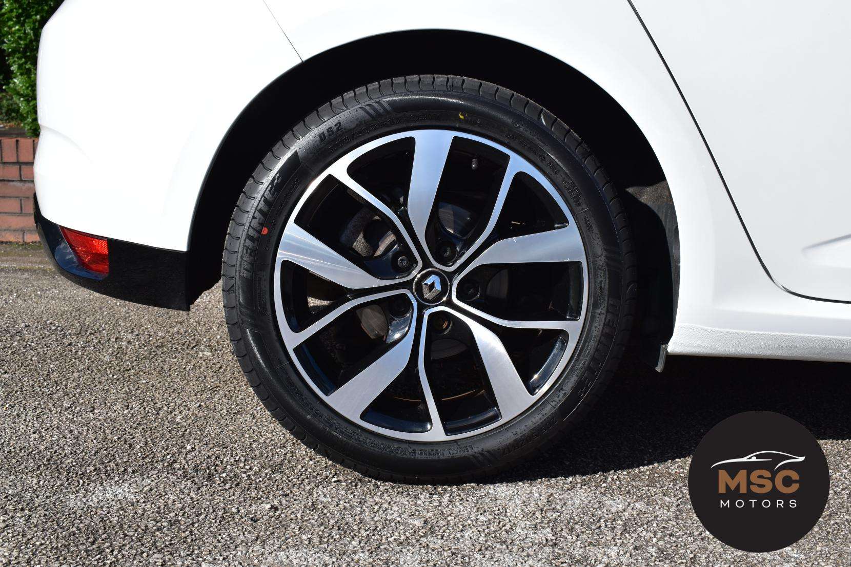 2019 RENAULT MEGANE 2019 RENAULT MEGANE