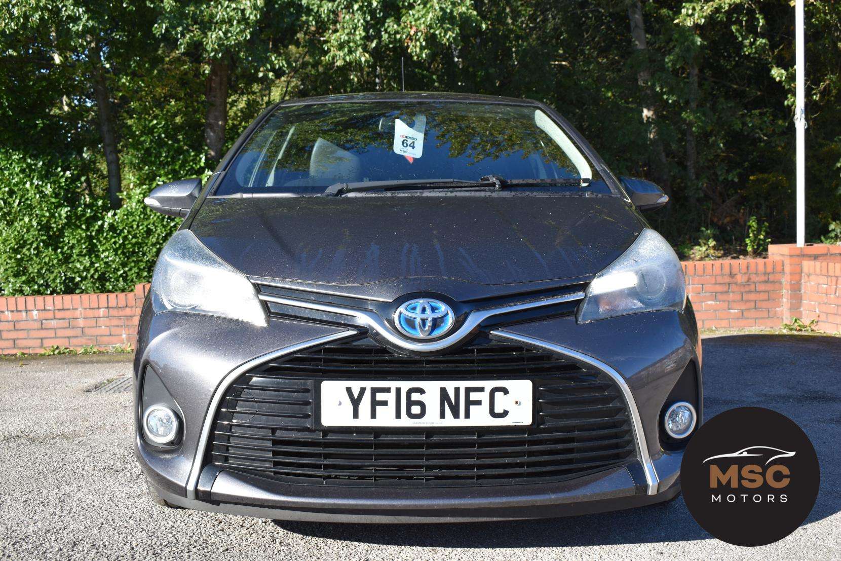 A 2016 TOYOTA YARIS 1.5 VVT-h Excel Hatchback 5dr Petrol Hybrid E-CVT Euro 6 (15in Alloy) (101 ps) A 2016 TOYOTA YARIS 1.5 VVT-h Excel Hatchback 5dr Petrol Hybrid E-CVT Euro 6 (15in Alloy) (101 ps)