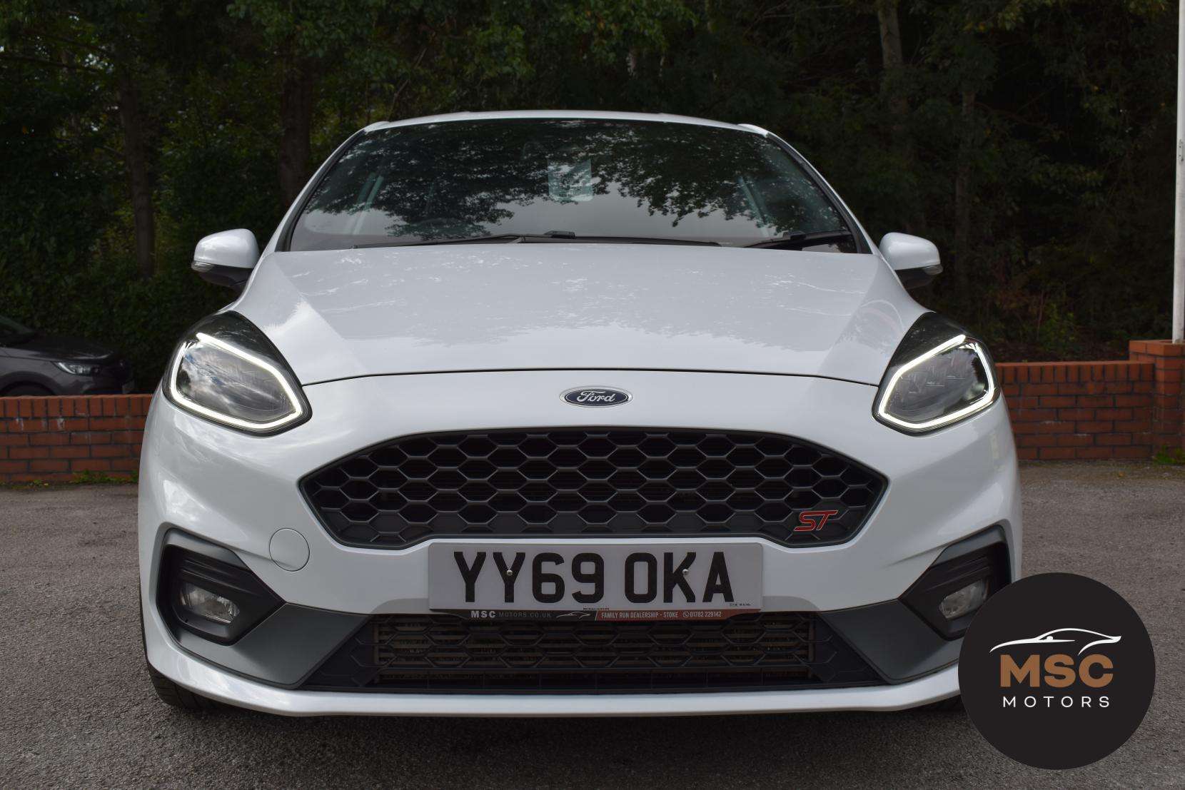 A 2019 FORD FIESTA 1.5T EcoBoost ST-3 Hatchback 3dr Petrol Manual Euro 6 (s/s) (200 ps) A 2019 FORD FIESTA 1.5T EcoBoost ST-3 Hatchback 3dr Petrol Manual Euro 6 (s/s) (200 ps)