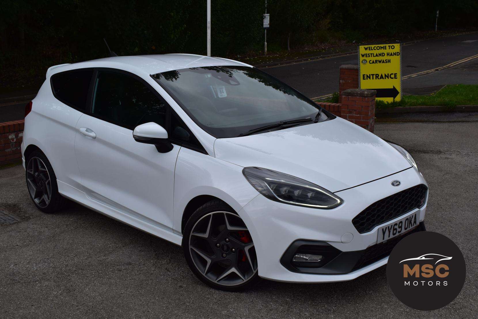 A 2019 FORD FIESTA 1.5T EcoBoost ST-3 Hatchback 3dr Petrol Manual Euro 6 (s/s) (200 ps) A 2019 FORD FIESTA 1.5T EcoBoost ST-3 Hatchback 3dr Petrol Manual Euro 6 (s/s) (200 ps)