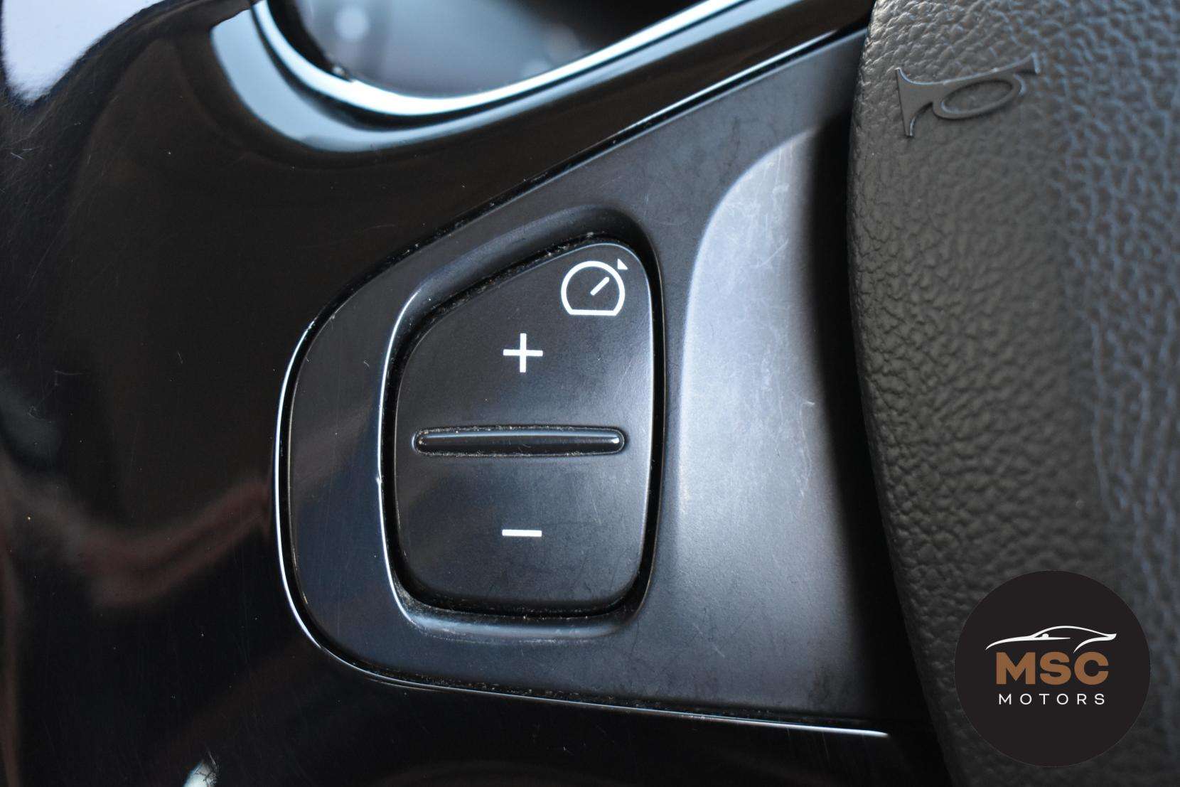 2016 RENAULT CLIO 2016 RENAULT CLIO